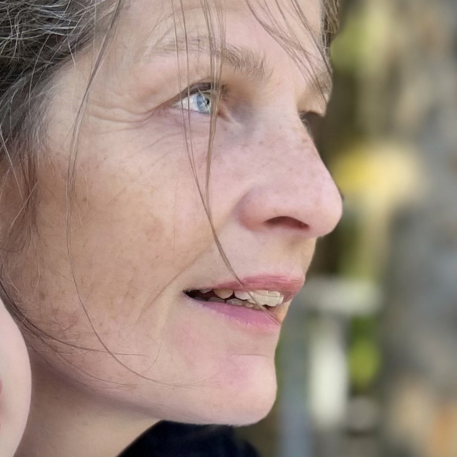 Portrait de Cécile Huchet, fondatrice de l’Atelier Cécilou à Rennes